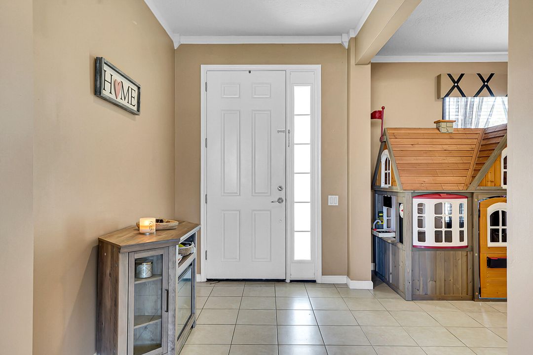 Active With Contract: $354,900 (4 beds, 2 baths, 2479 Square Feet)