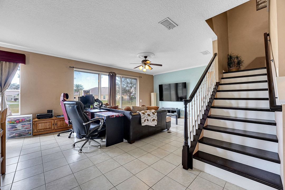 Active With Contract: $354,900 (4 beds, 2 baths, 2479 Square Feet)