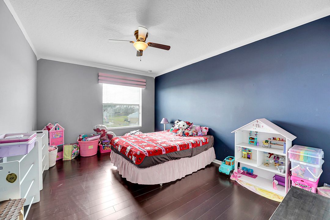 Active With Contract: $354,900 (4 beds, 2 baths, 2479 Square Feet)