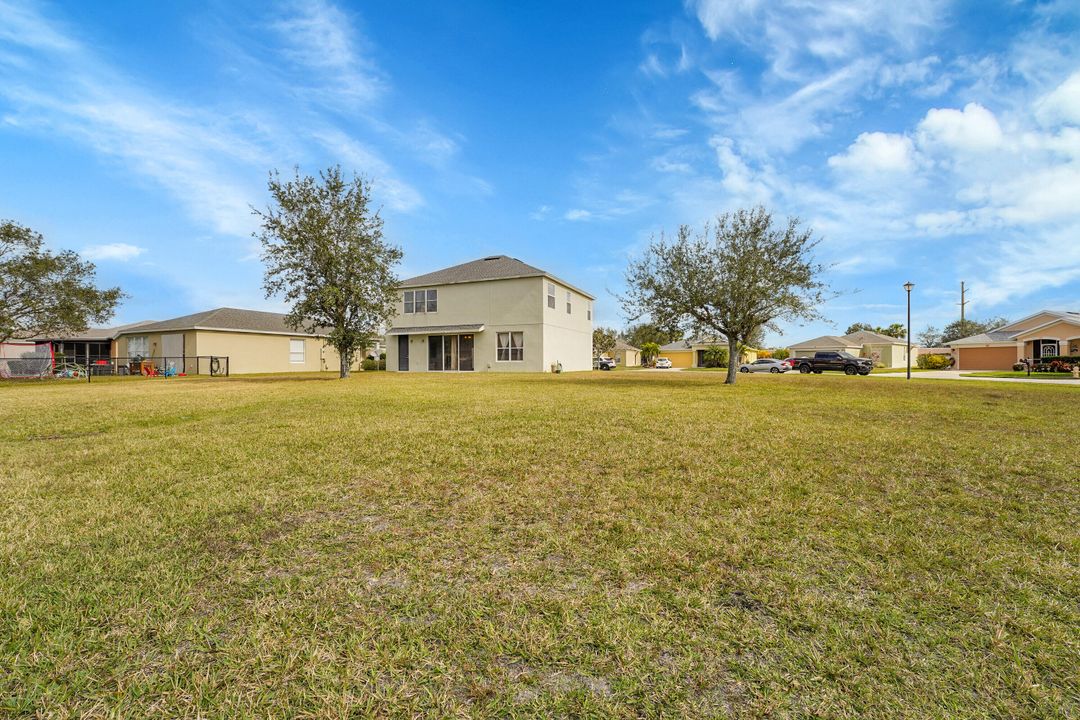 Active With Contract: $354,900 (4 beds, 2 baths, 2479 Square Feet)