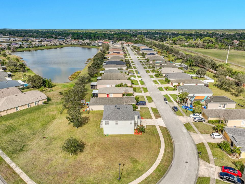 Active With Contract: $354,900 (4 beds, 2 baths, 2479 Square Feet)