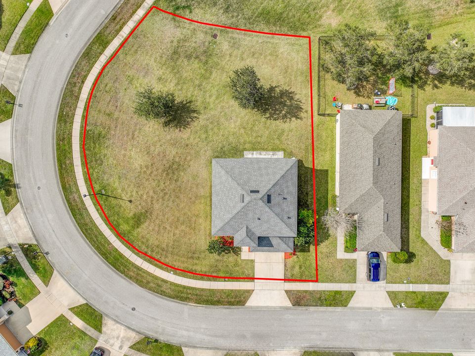 Active With Contract: $354,900 (4 beds, 2 baths, 2479 Square Feet)