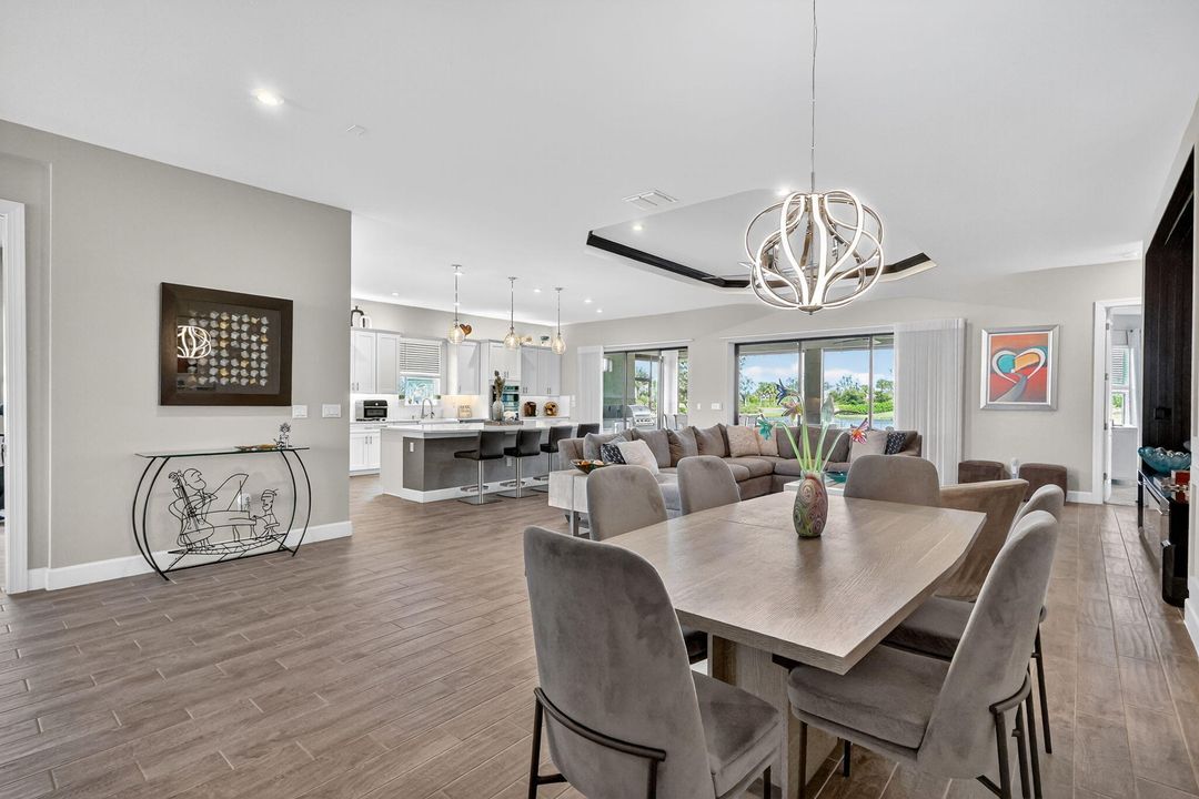 Active With Contract: $825,000 (3 beds, 3 baths, 3094 Square Feet)