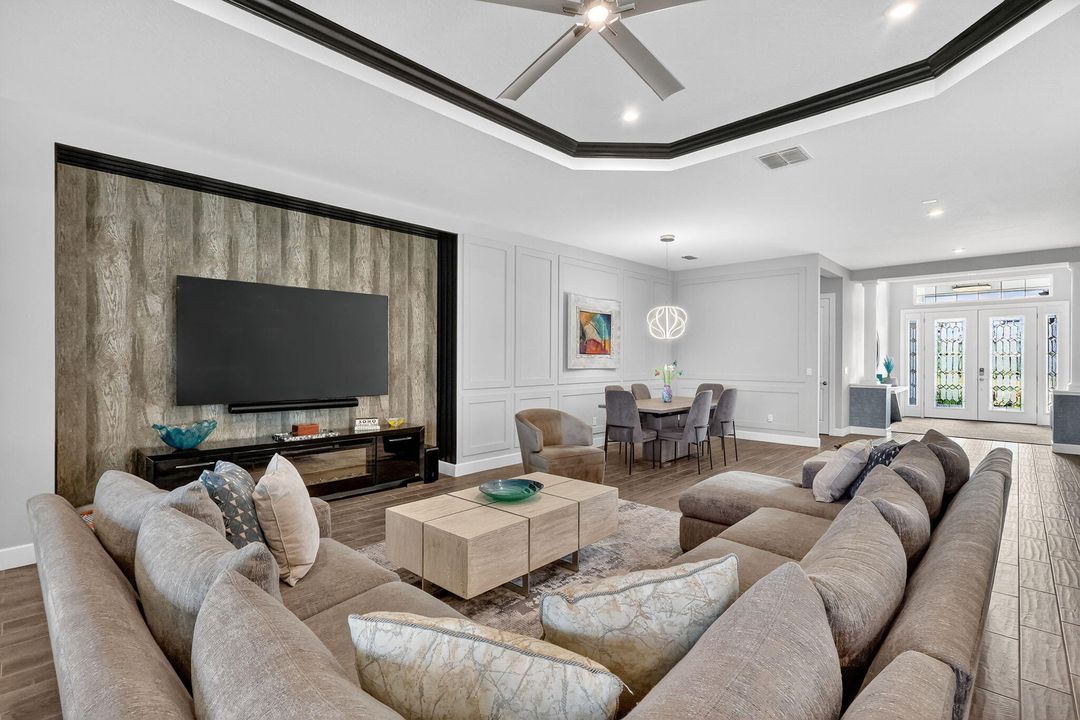 Active With Contract: $825,000 (3 beds, 3 baths, 3094 Square Feet)