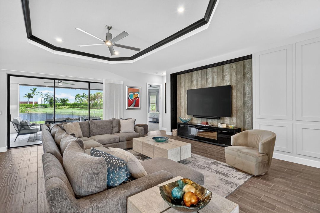 Active With Contract: $825,000 (3 beds, 3 baths, 3094 Square Feet)