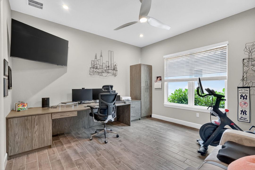 Active With Contract: $825,000 (3 beds, 3 baths, 3094 Square Feet)