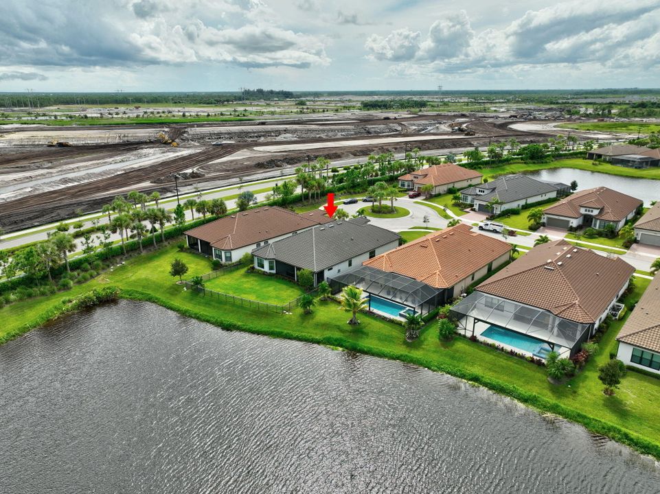 Active With Contract: $825,000 (3 beds, 3 baths, 3094 Square Feet)