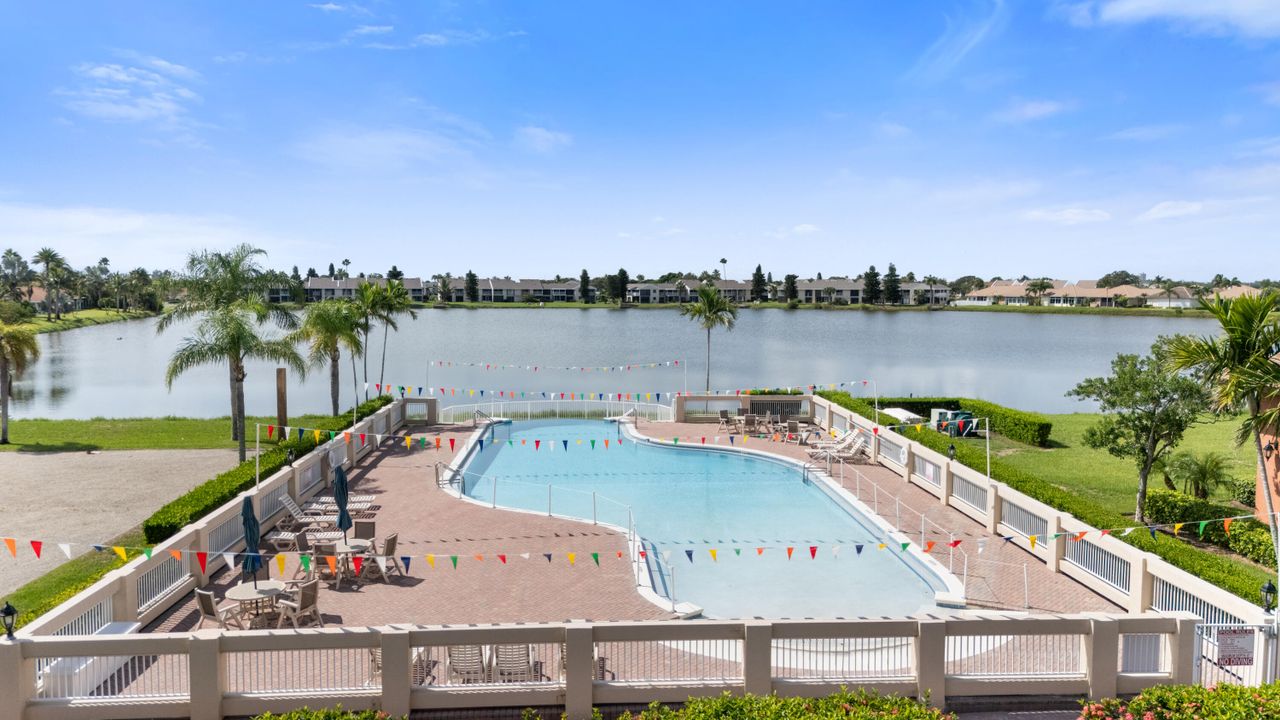 For Sale: $895,000 (3 beds, 3 baths, 2170 Square Feet)