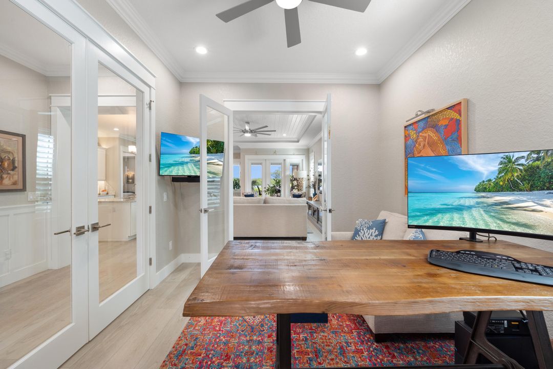 For Sale: $895,000 (3 beds, 3 baths, 2170 Square Feet)