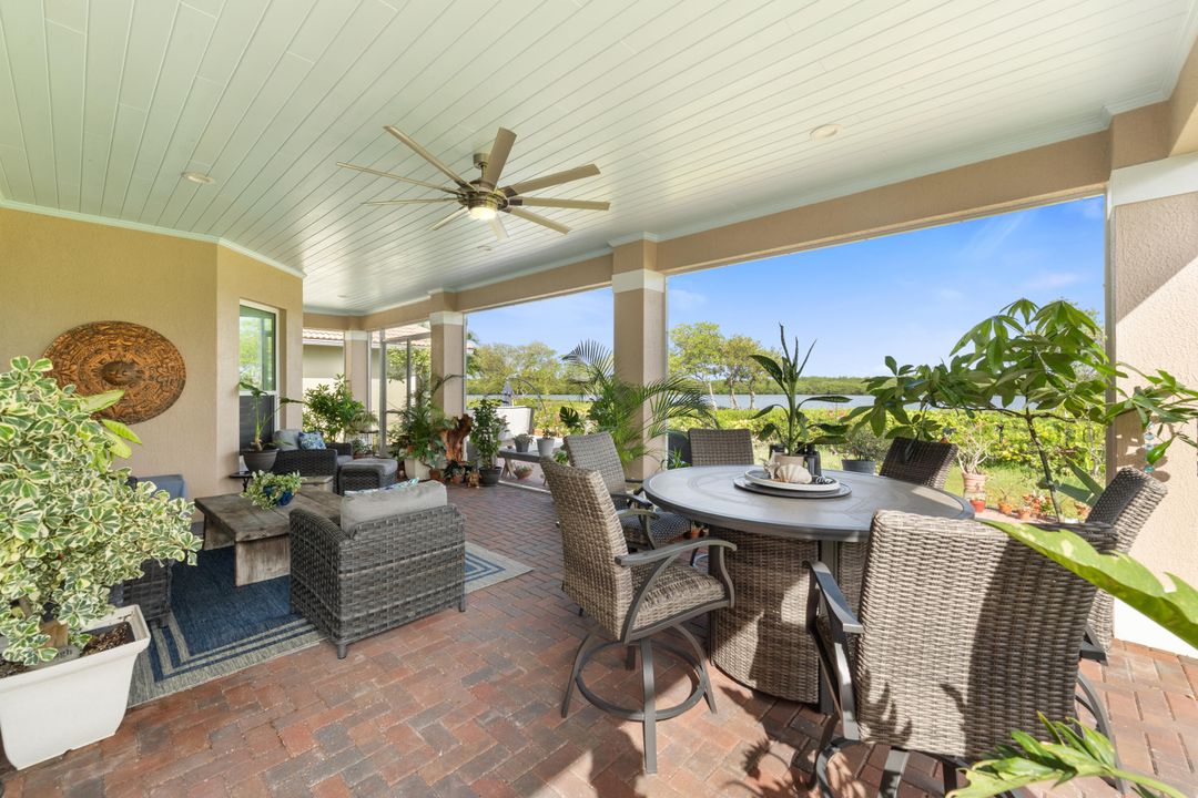 For Sale: $895,000 (3 beds, 3 baths, 2170 Square Feet)