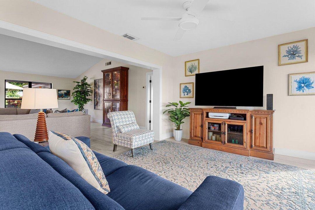 Active With Contract: $1,190,000 (3 beds, 2 baths, 2314 Square Feet)