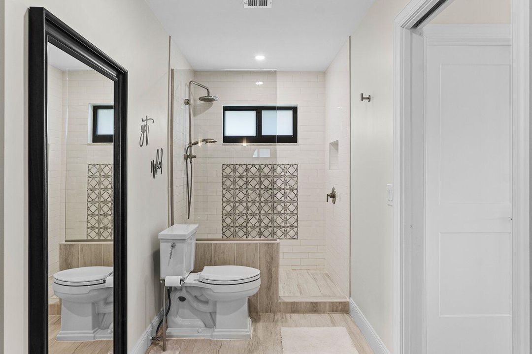 Active With Contract: $1,190,000 (3 beds, 2 baths, 2314 Square Feet)