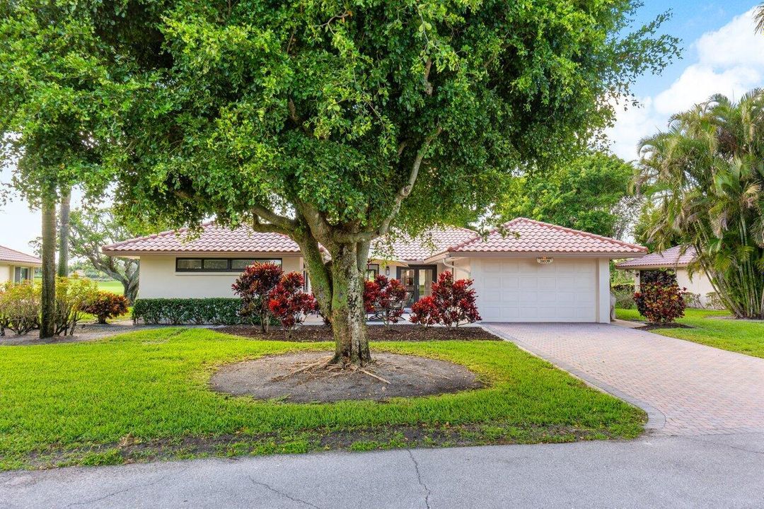 Active With Contract: $1,190,000 (3 beds, 2 baths, 2314 Square Feet)