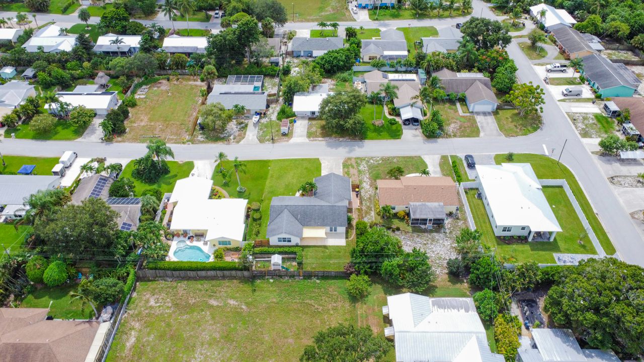 Activo con contrato: $499,000 (3 camas, 2 baños, 1592 Pies cuadrados)