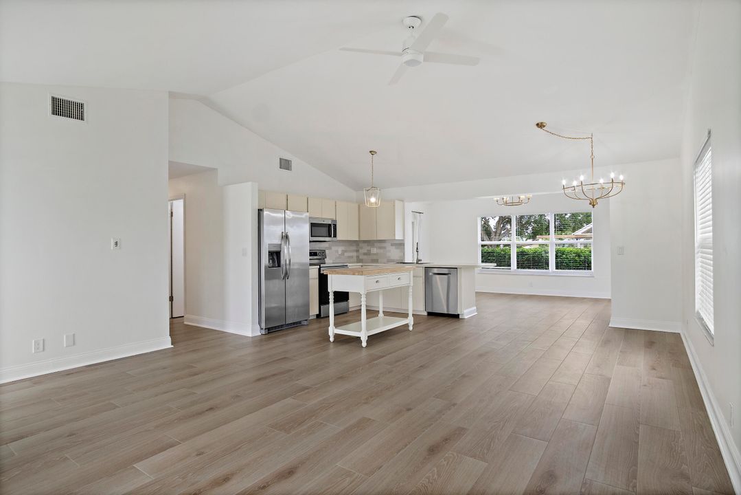 Activo con contrato: $499,000 (3 camas, 2 baños, 1592 Pies cuadrados)