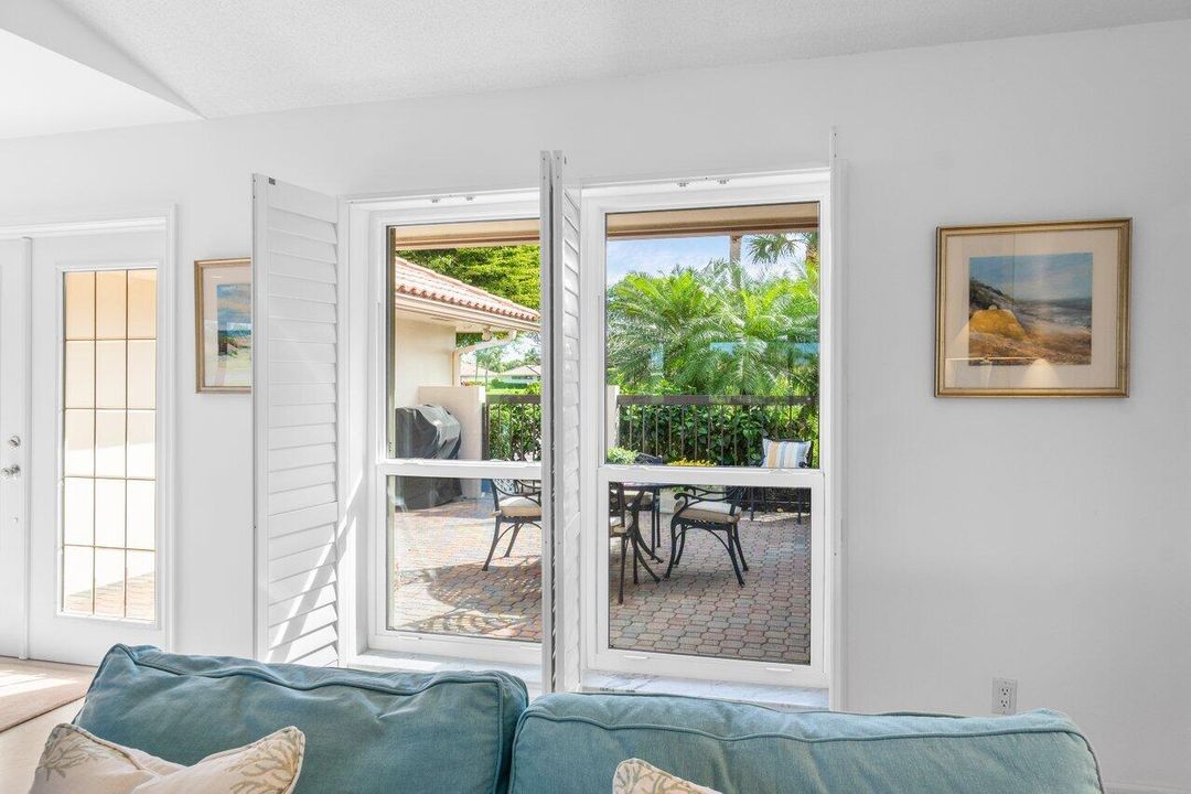 For Sale: $1,190,000 (3 beds, 2 baths, 2314 Square Feet)