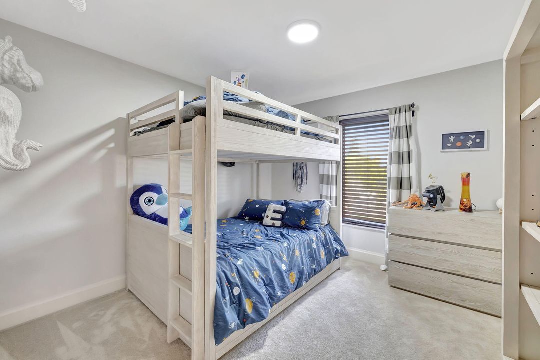 Active With Contract: $2,895,000 (6 beds, 4 baths, 4444 Square Feet)