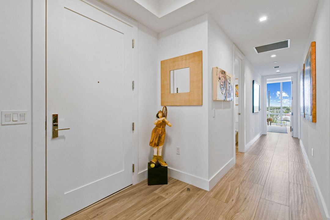 Active With Contract: $2,350,000 (3 beds, 3 baths, 2148 Square Feet)