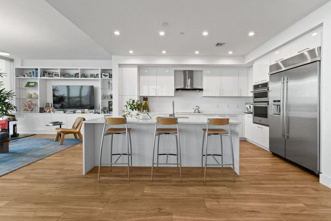 Active With Contract: $2,350,000 (3 beds, 3 baths, 2148 Square Feet)