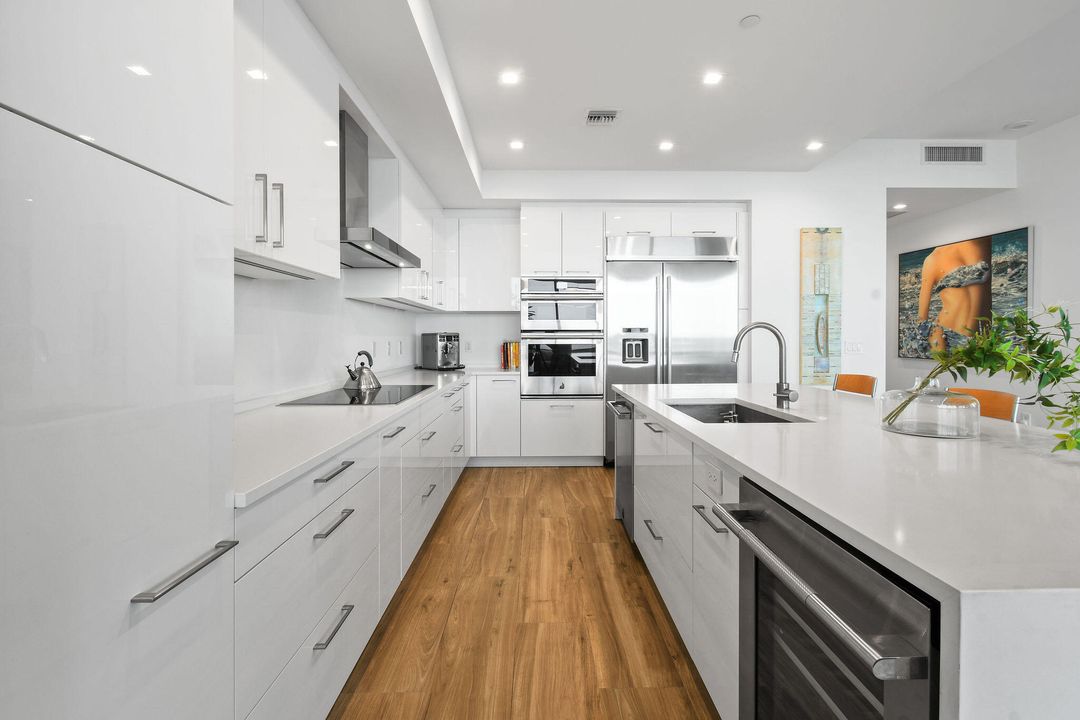 Active With Contract: $2,350,000 (3 beds, 3 baths, 2148 Square Feet)