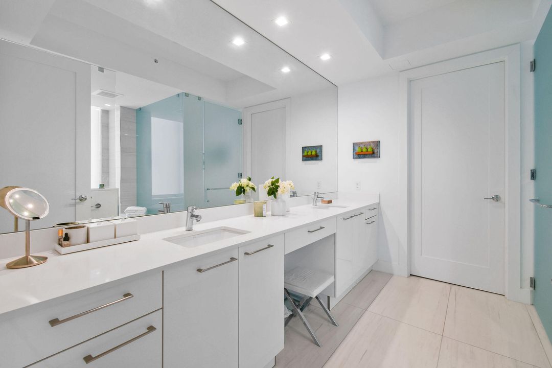 Active With Contract: $2,350,000 (3 beds, 3 baths, 2148 Square Feet)