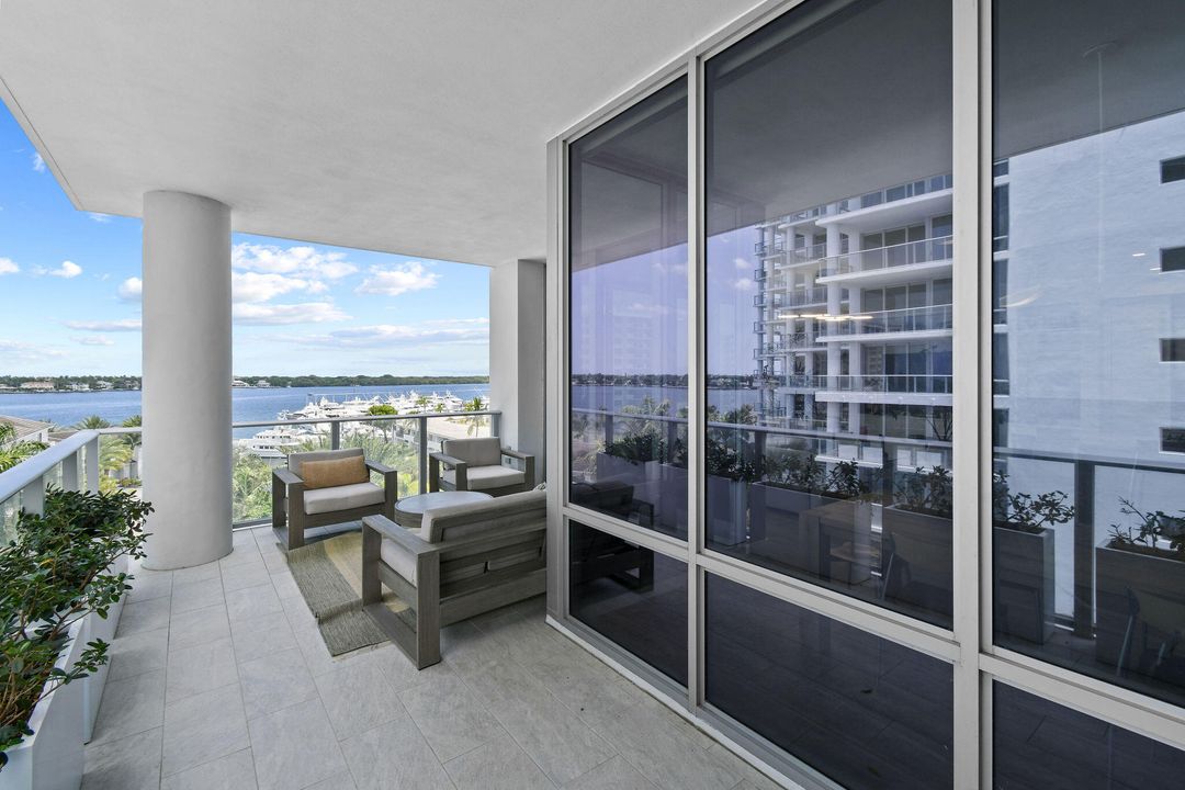 Active With Contract: $2,350,000 (3 beds, 3 baths, 2148 Square Feet)