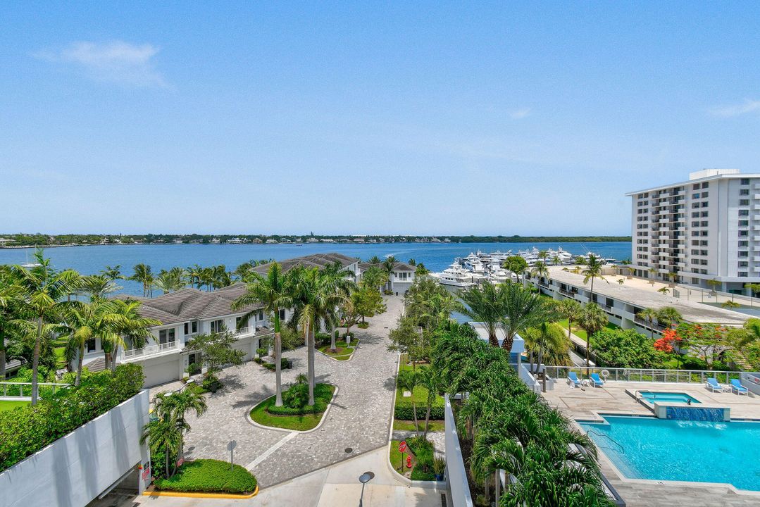 Active With Contract: $2,350,000 (3 beds, 3 baths, 2148 Square Feet)