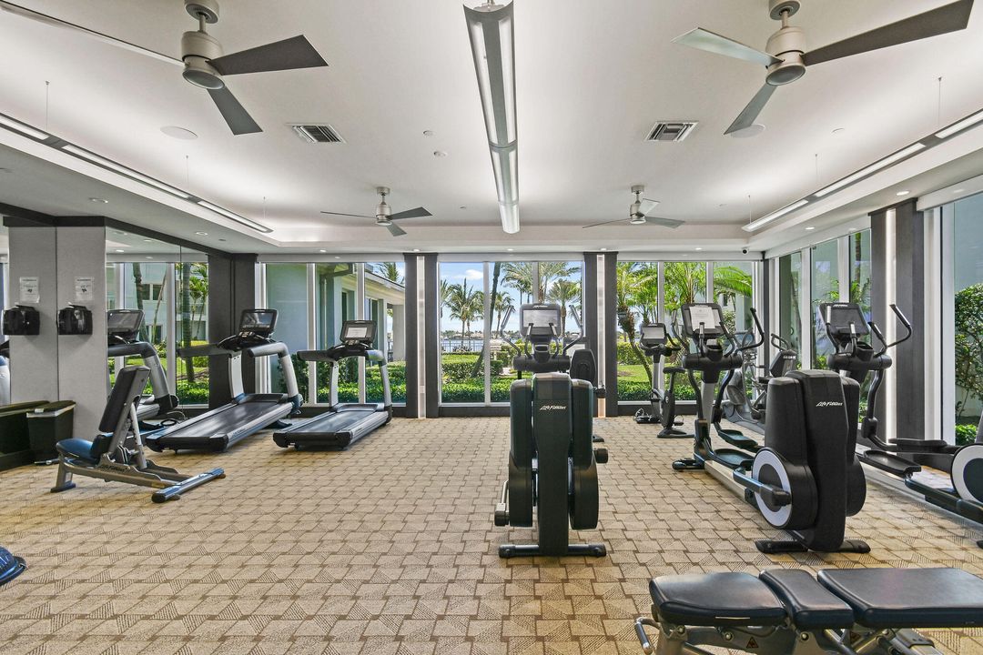 Active With Contract: $2,350,000 (3 beds, 3 baths, 2148 Square Feet)