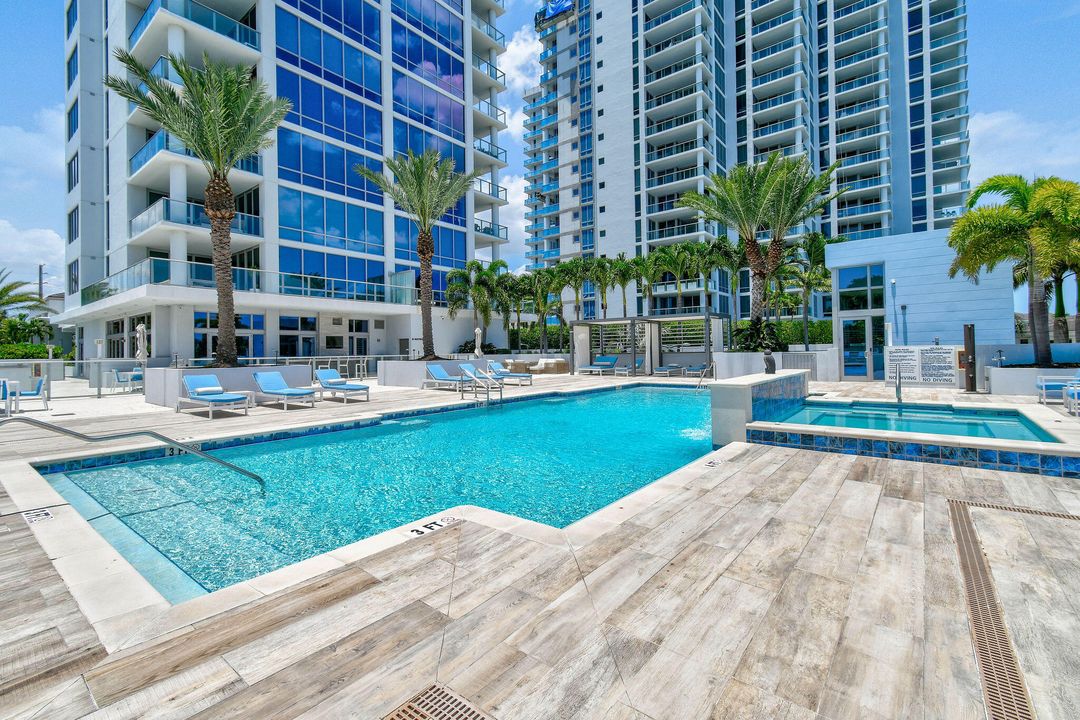 Active With Contract: $2,350,000 (3 beds, 3 baths, 2148 Square Feet)