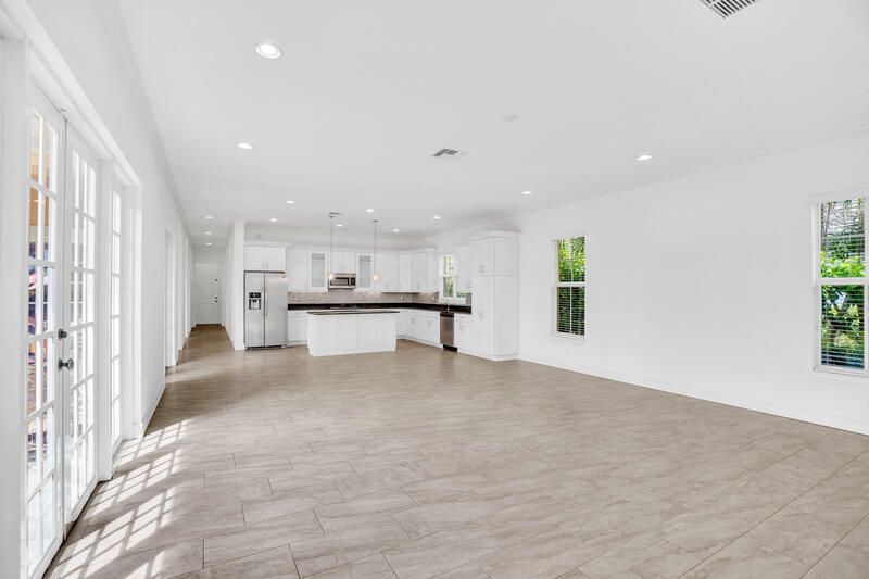 For Sale: $680,000 (4 beds, 4 baths, 2793 Square Feet)