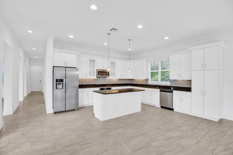 For Sale: $680,000 (4 beds, 4 baths, 2793 Square Feet)