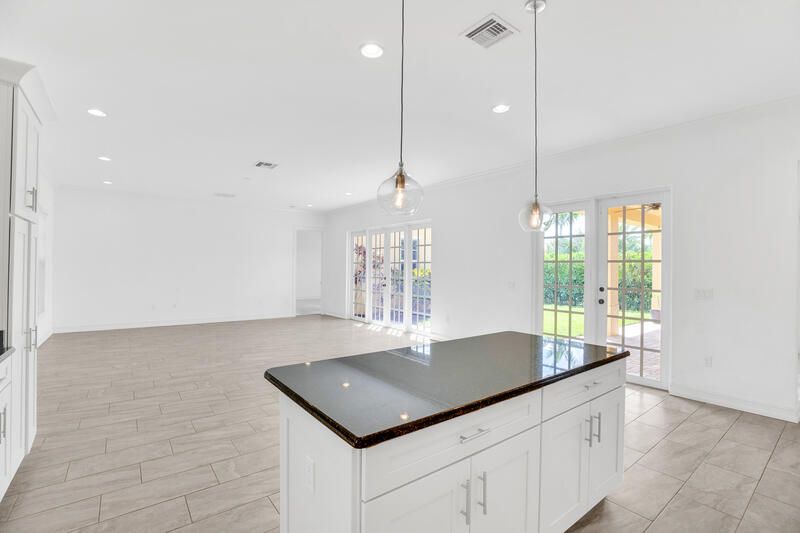 For Sale: $680,000 (4 beds, 4 baths, 2793 Square Feet)