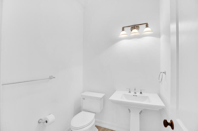 For Sale: $680,000 (4 beds, 4 baths, 2793 Square Feet)