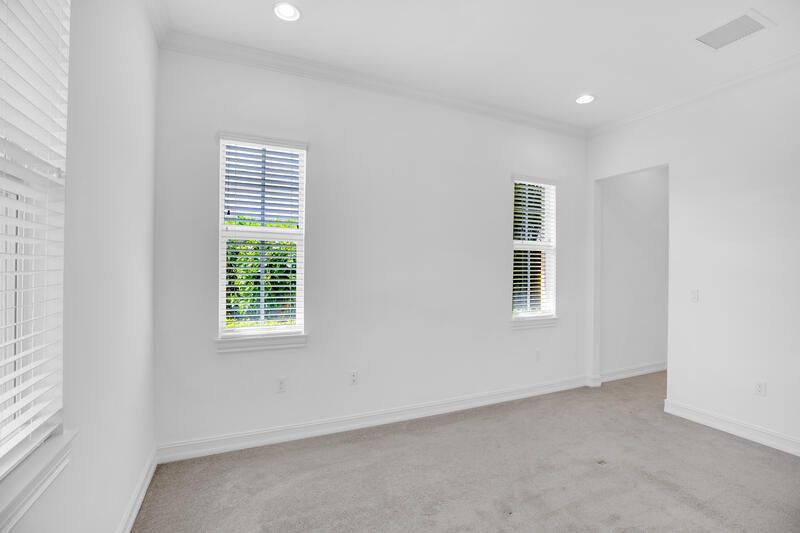 For Sale: $680,000 (4 beds, 4 baths, 2793 Square Feet)