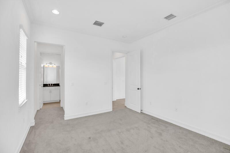 For Sale: $680,000 (4 beds, 4 baths, 2793 Square Feet)