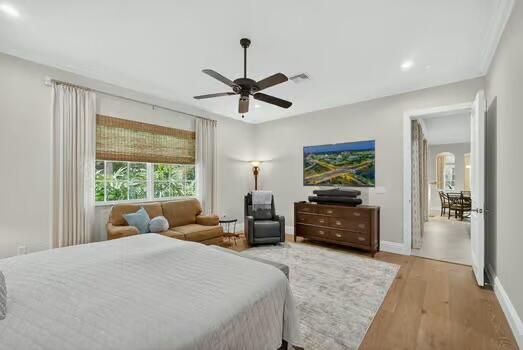 出租: $13,000 (2 贝兹, 2 浴室, 2396 平方英尺)