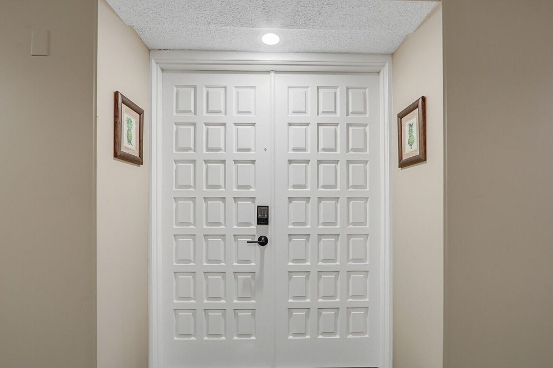 В аренду: $3,500 (2 спален, 2 ванн, 1044 Квадратных фут)