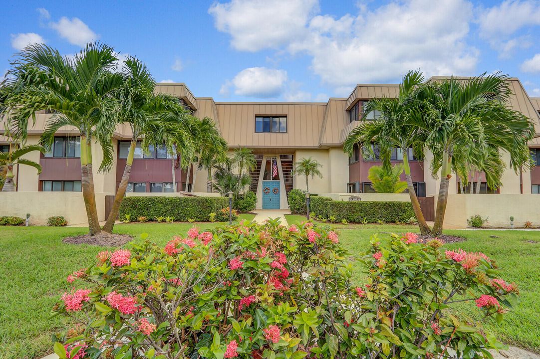 В аренду: $3,500 (2 спален, 2 ванн, 1044 Квадратных фут)