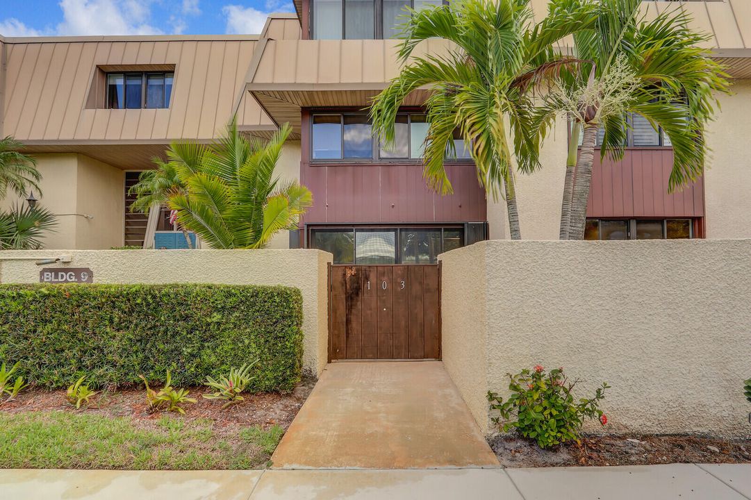 В аренду: $3,500 (2 спален, 2 ванн, 1044 Квадратных фут)