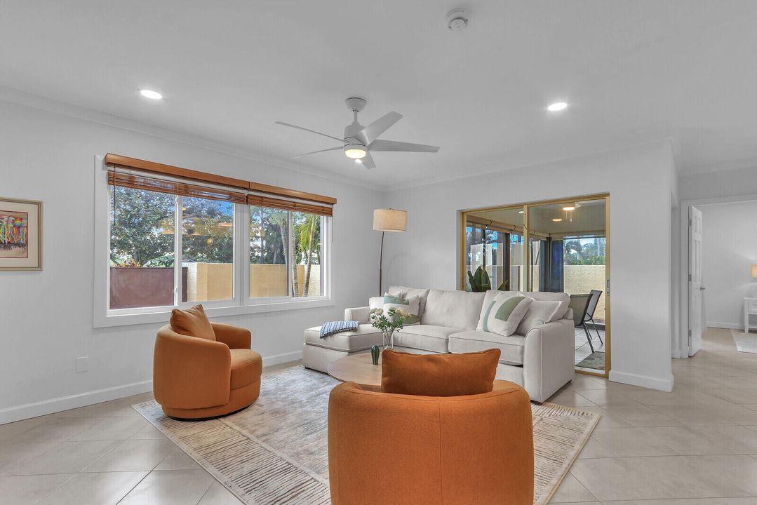 В аренду: $3,500 (2 спален, 2 ванн, 1044 Квадратных фут)