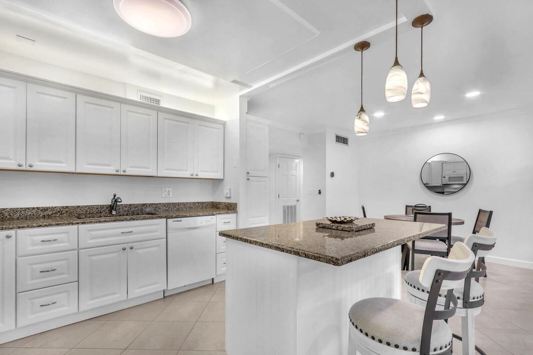 В аренду: $3,500 (2 спален, 2 ванн, 1044 Квадратных фут)