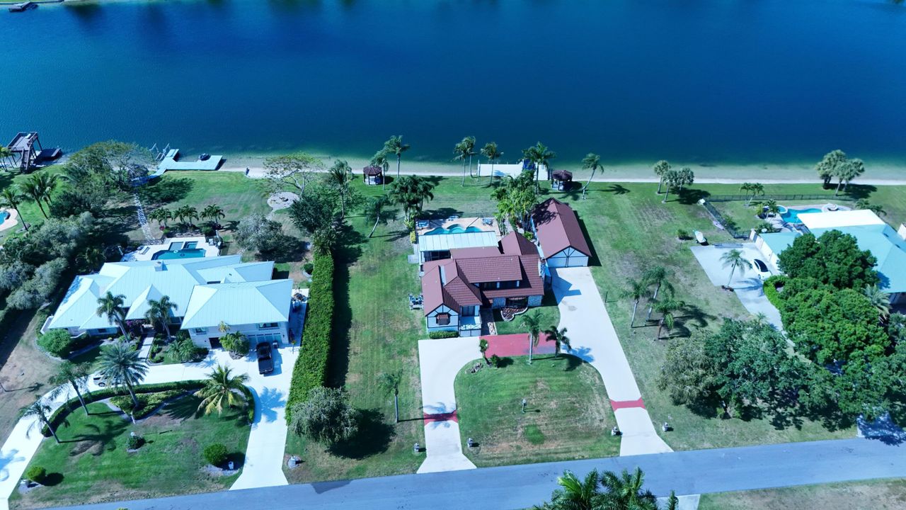 На продажу: $1,750,000 (3 спален, 2 ванн, 3187 Квадратных фут)