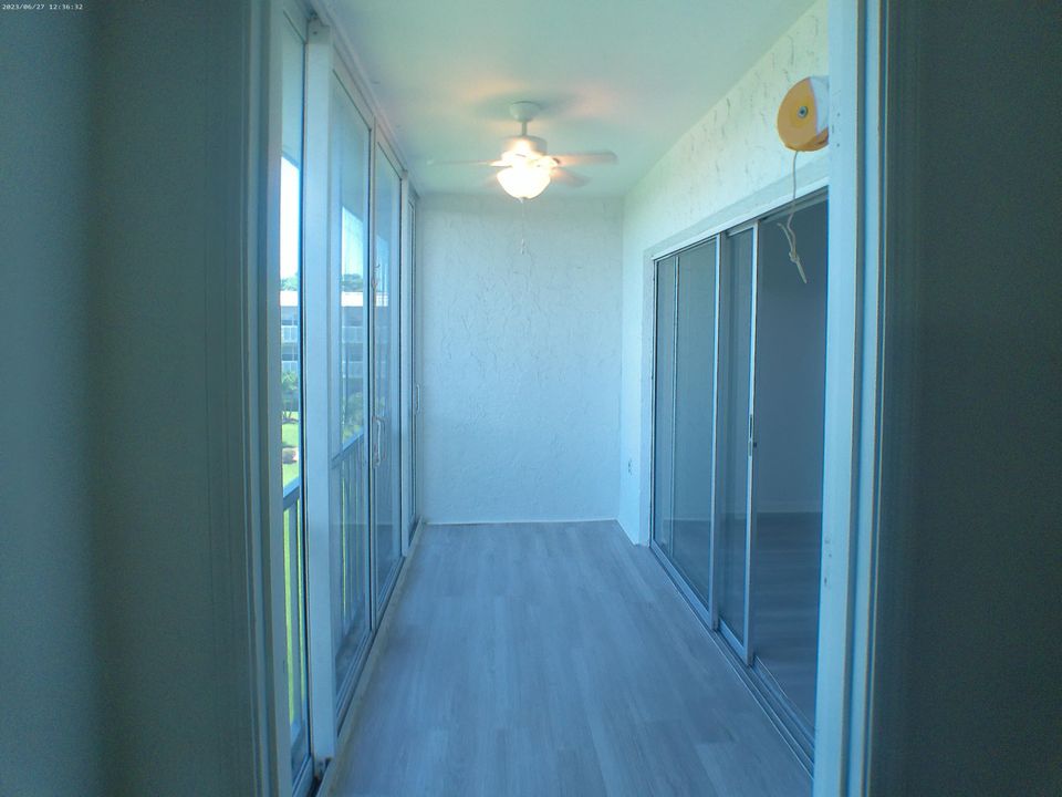 待售: $145,500 (1 贝兹, 1 浴室, 702 平方英尺)