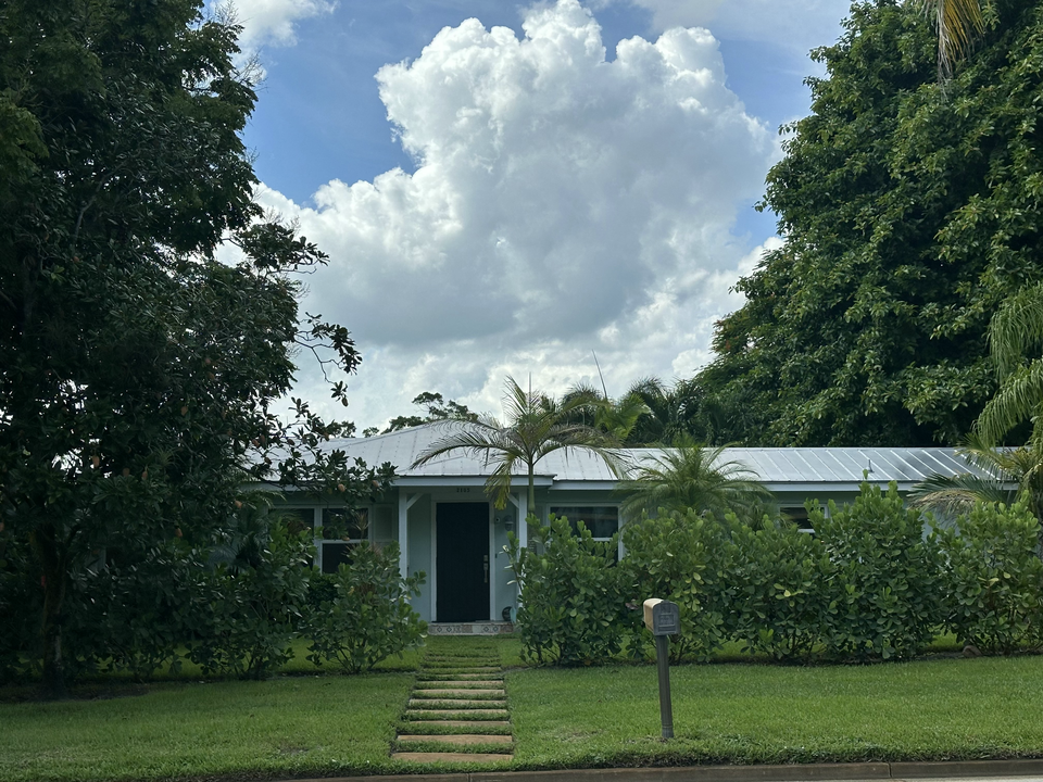 For Sale: $775,000 (3 beds, 3 baths, 2822 Square Feet)