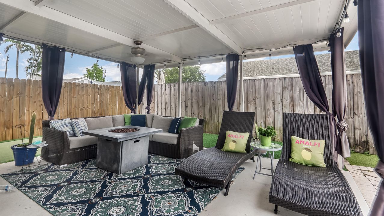 Active With Contract: $625,000 (3 beds, 2 baths, 1625 Square Feet)