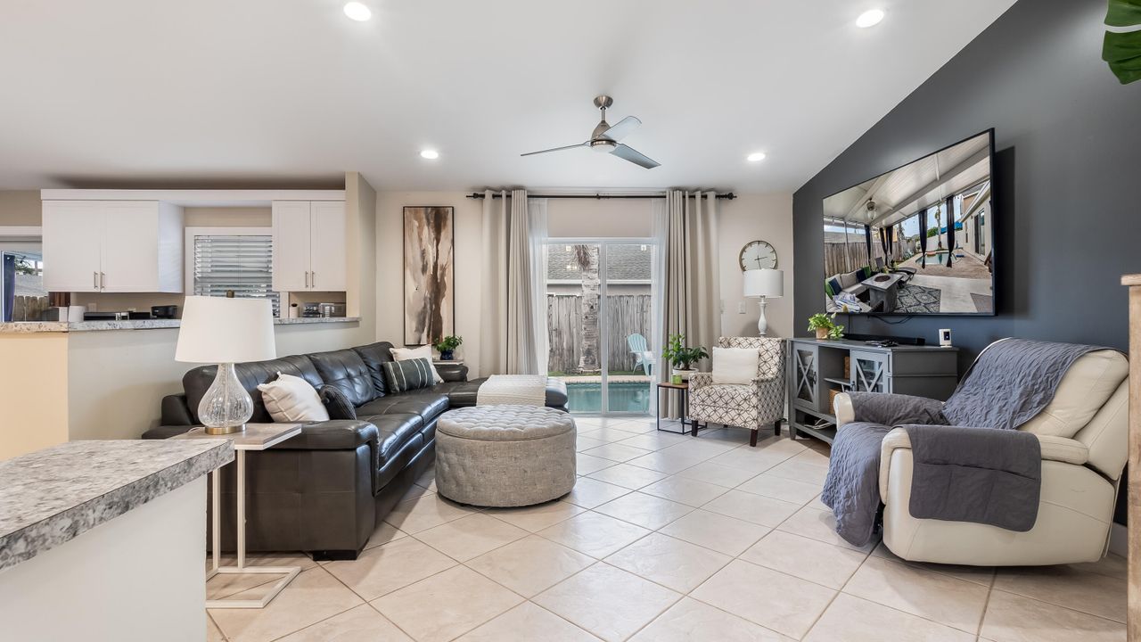 Active With Contract: $625,000 (3 beds, 2 baths, 1625 Square Feet)