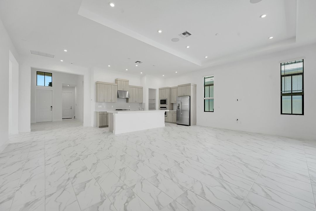 В аренду: $5,200 (4 спален, 4 ванн, 2600 Квадратных фут)