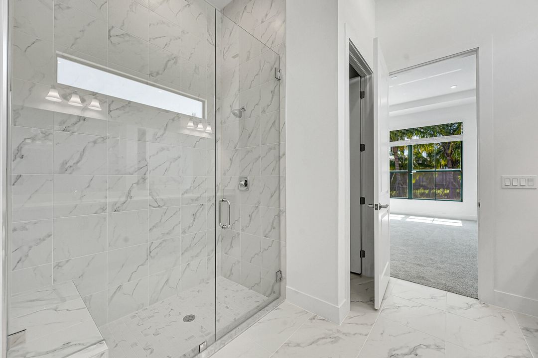 В аренду: $5,200 (4 спален, 4 ванн, 2600 Квадратных фут)