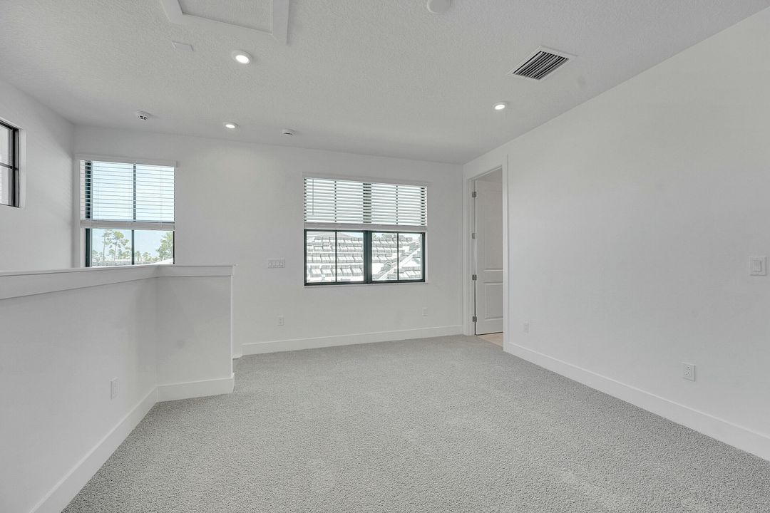 В аренду: $5,200 (4 спален, 4 ванн, 2600 Квадратных фут)