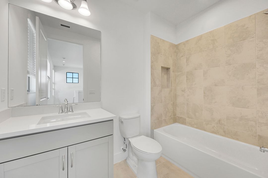 В аренду: $5,200 (4 спален, 4 ванн, 2600 Квадратных фут)